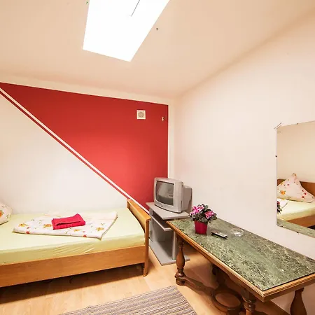 Schwan بيت ضيافة