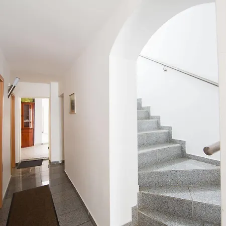 Schwan ايشويلر